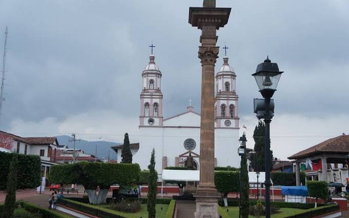 ESTA ES UNA IMAGEN DE ARIO DE ROSALES, MICHOACAN
